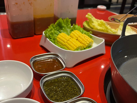 SAAP SUPP - MOOKATA & HOTPOT