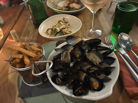 Bruma Seafood & Wine