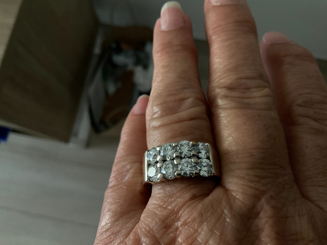 Noble Jewelers-奥腊涅斯塔德必去景点