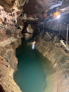 Cosmic Cavern-Berryville必去景点