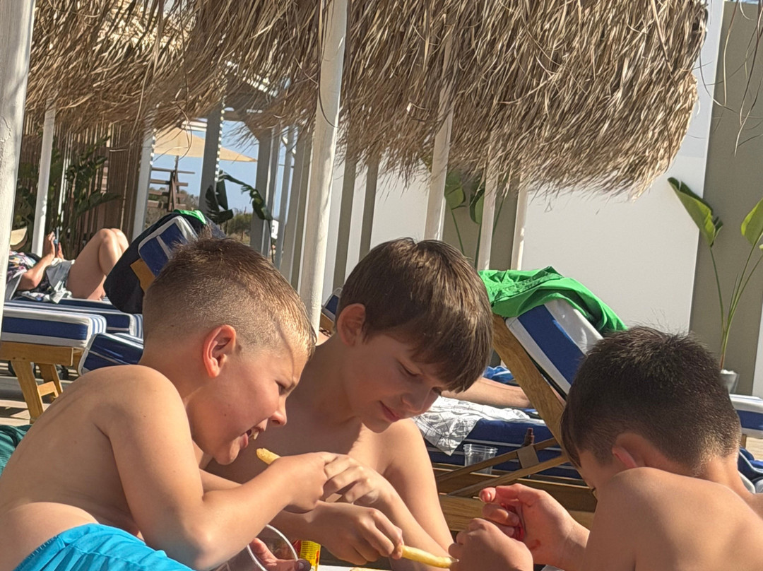 圆顶海滩度假村酒店主图