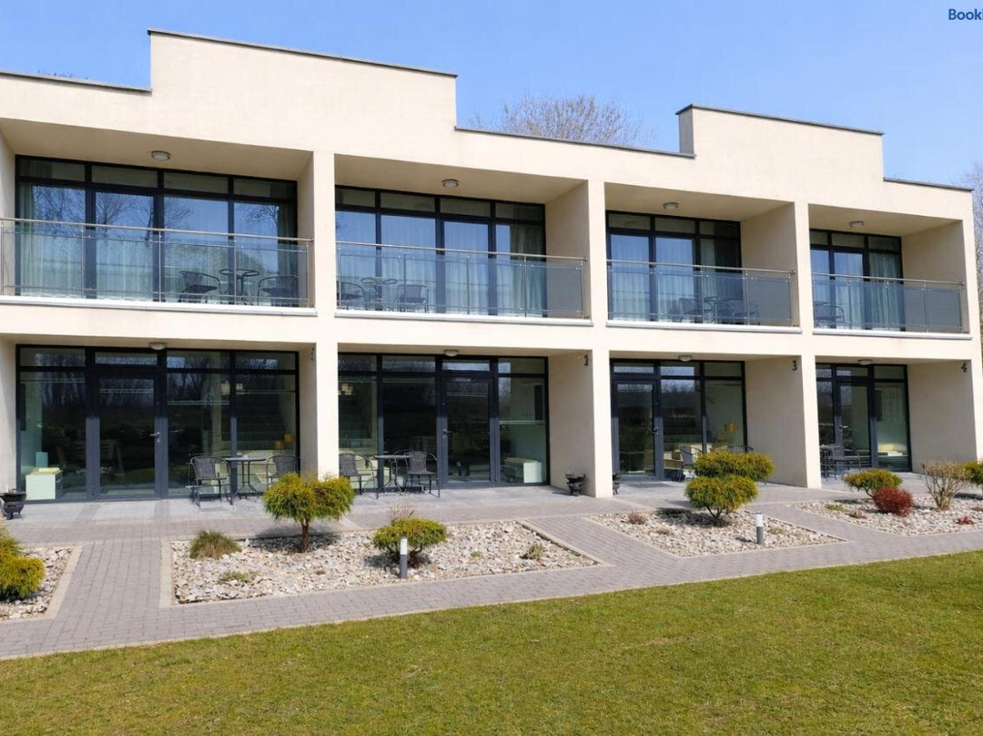 Umberto Apartments