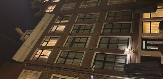 国宾大酒店主图