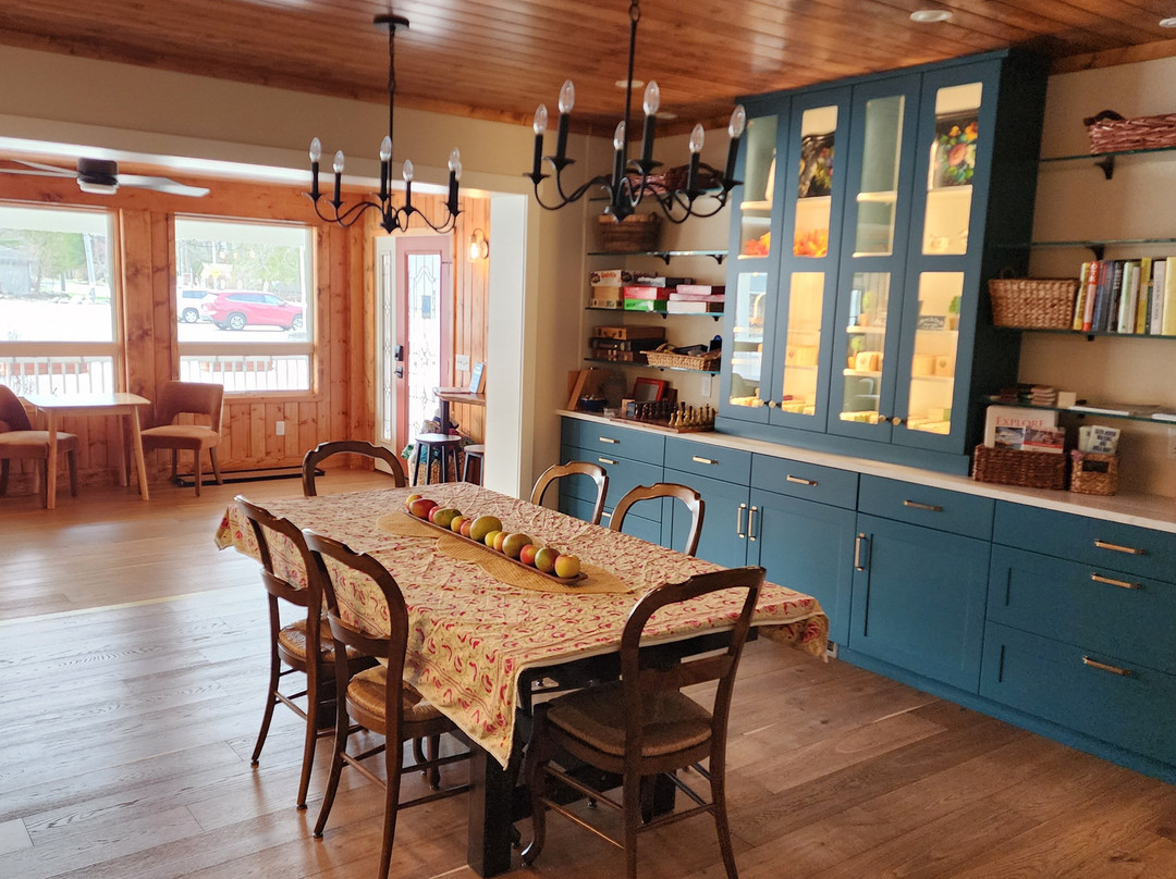 Glen Arbor Bed and Breakfast & Condos主图