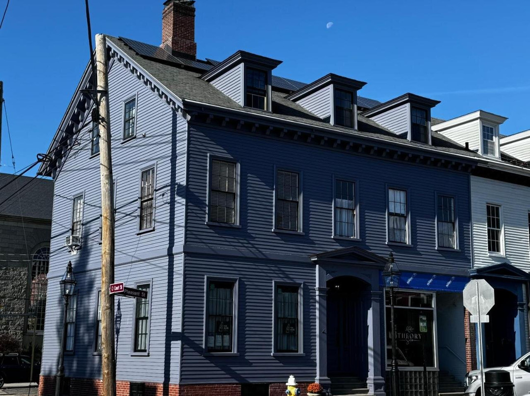 Townhouse in Portsmouth Downtown Historic District