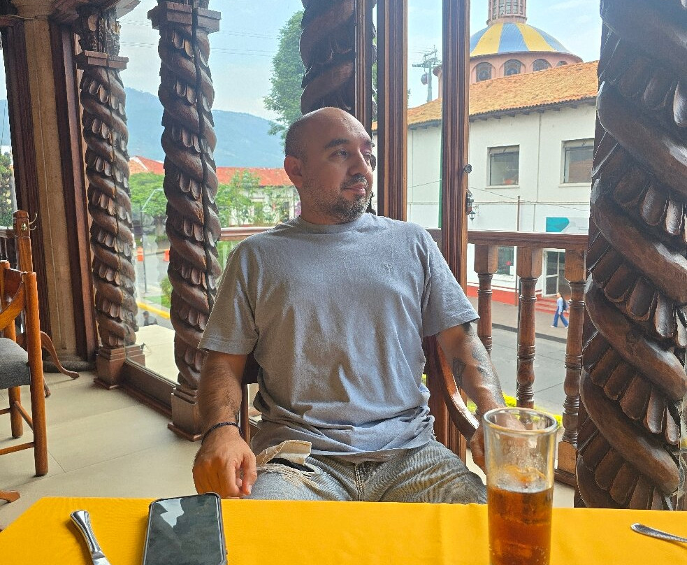 乌鲁阿潘广场酒店主图
