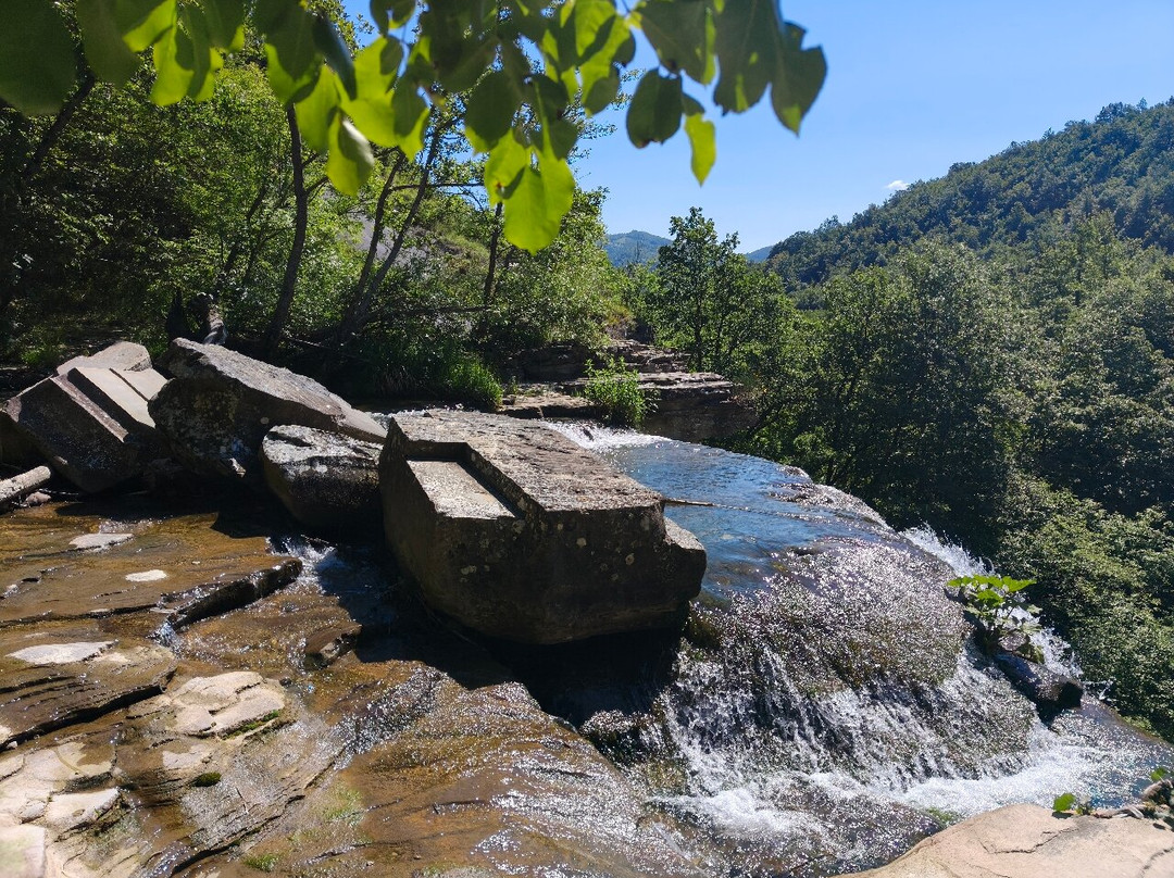 Cascata dell'Alferello (Cascata delle Trote)-Alfero必去景点