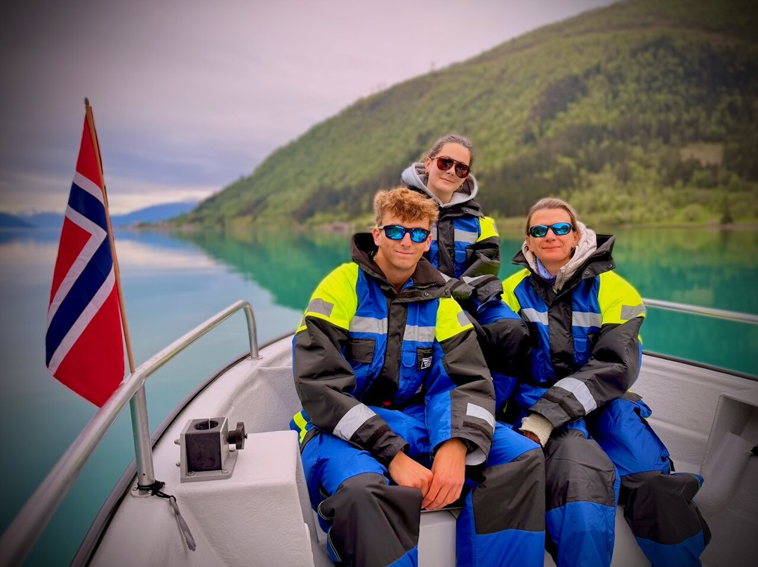 Balestrand Fjord Angling-Balestrand必去景点