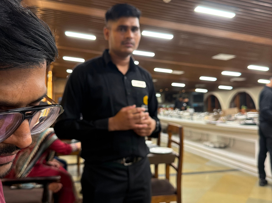 菠罗奈斯的Om Vilas Benares主图