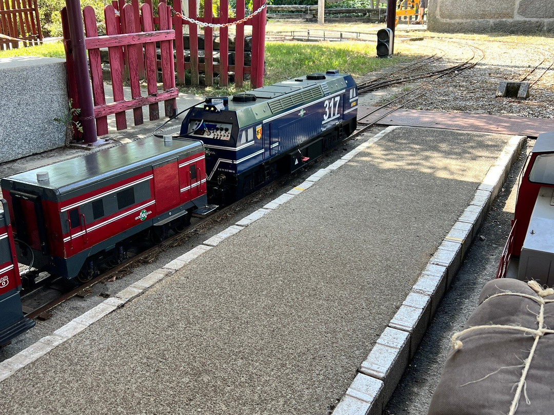 Parque Ferroviario Carrileiros-奥伦塞省必去景点