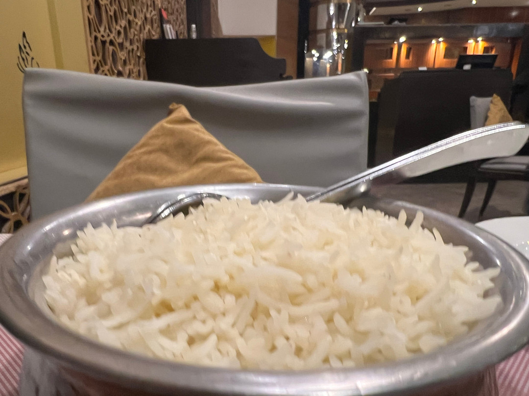 皇家兰花中央基列蒂亨比酒店主图