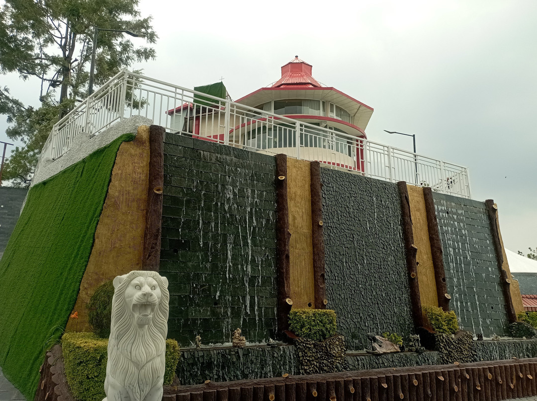 里根塔山顶酒店，西姆拉主图