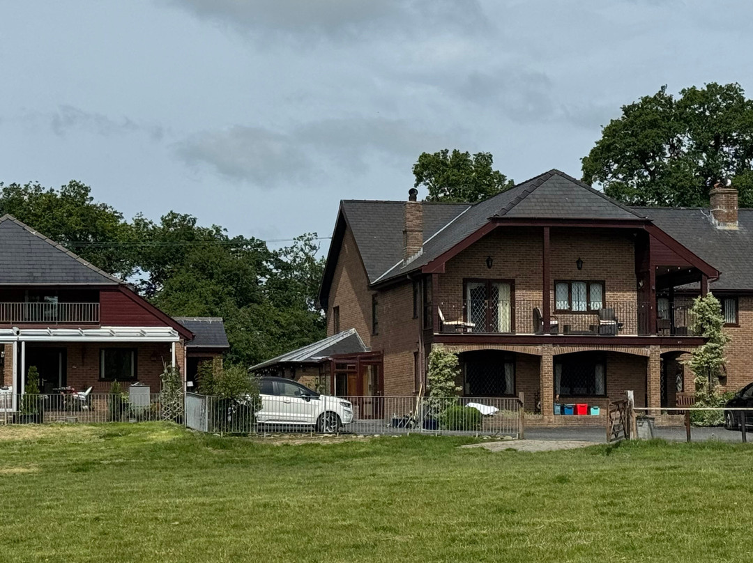 Acorn Court Country House主图
