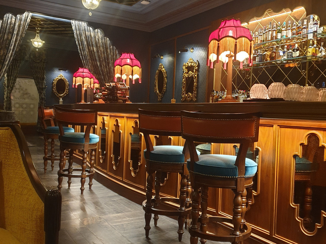 瓜利尔泰姬乌莎基兰宫殿酒店主图