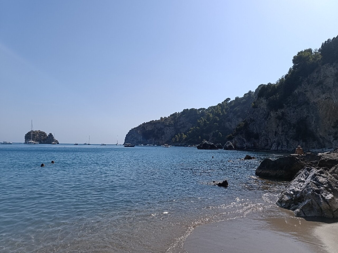 Baia del Buon Dormire-Faracchio必去景点