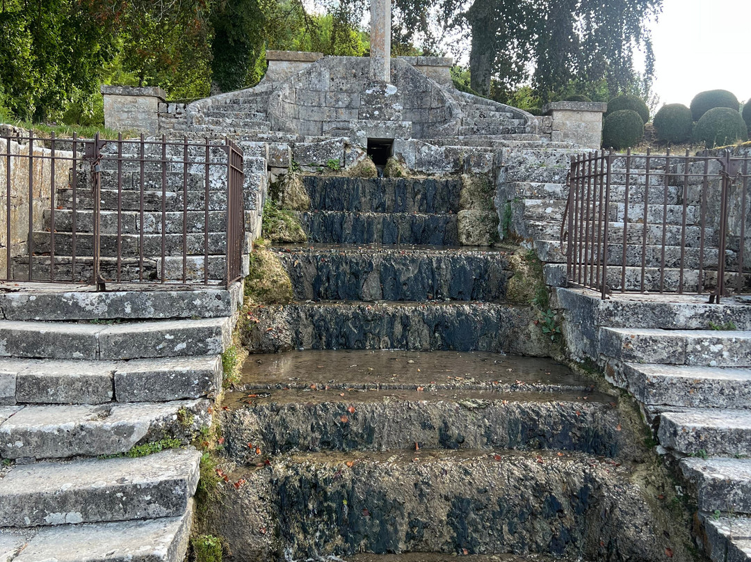 丰特莱的西斯特尔教团修道院-蒙巴尔必去景点