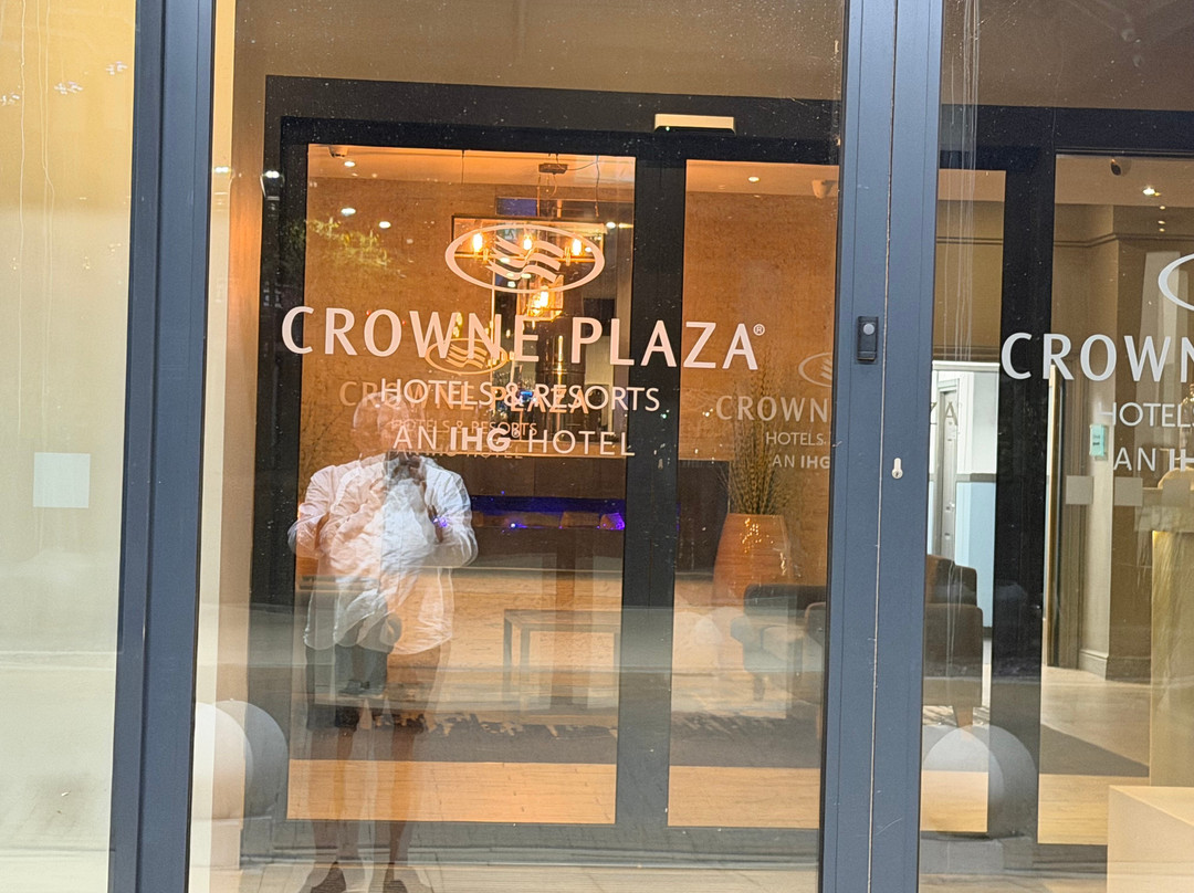 Crowne Plaza 索利赫尔主图