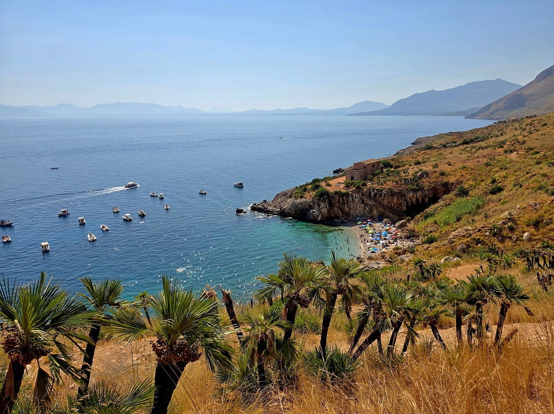 Cala Tonnarella dell'Uzzo-圣维托角必去景点