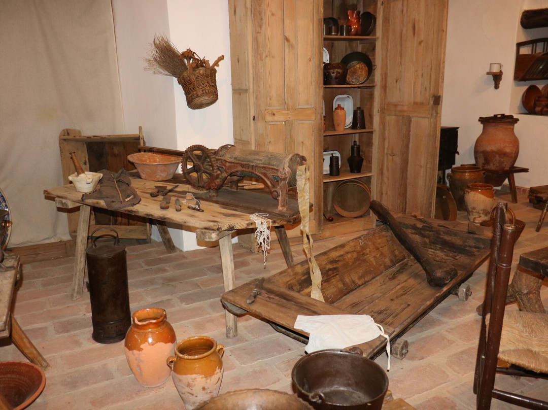 Consorcio Museo Etnografico Extremeno Gonzalez Santana-Olivenza必去景点