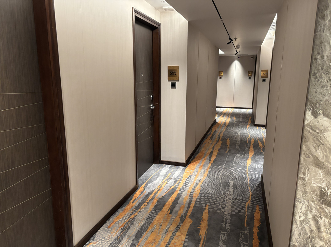贝斯特韦斯特优质枫叶酒店主图