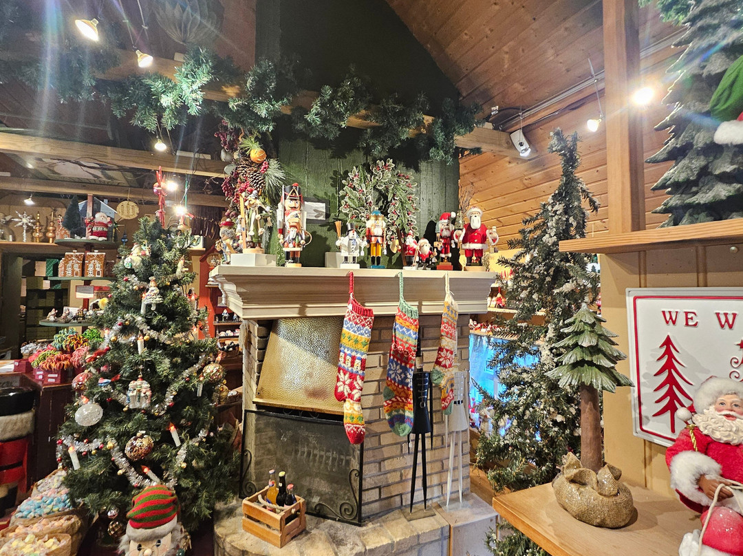 Christmas Garden-阿克雷里必去景点