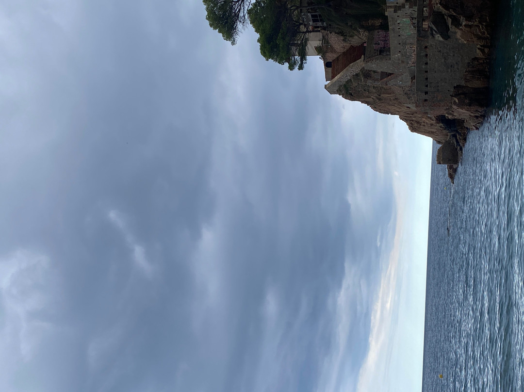 Playa Fonda-贝格必去景点