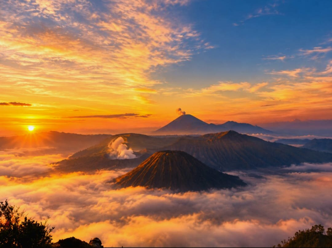 Java Tour Driver / kejawa - Day Tours And Travel Guide-日惹必去景点