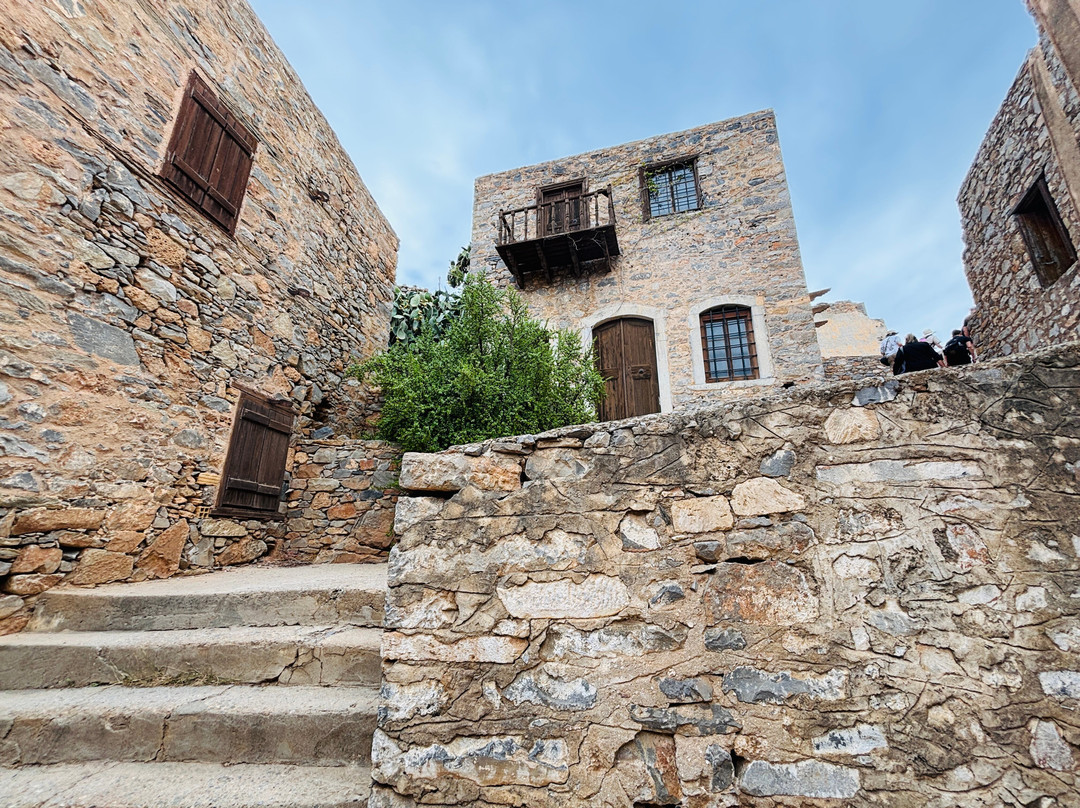 Tour Guides Crete-雷斯蒙必去景点