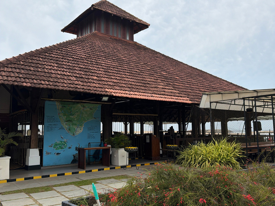 Estuary Sarovar Premiere，Poovar岛主图