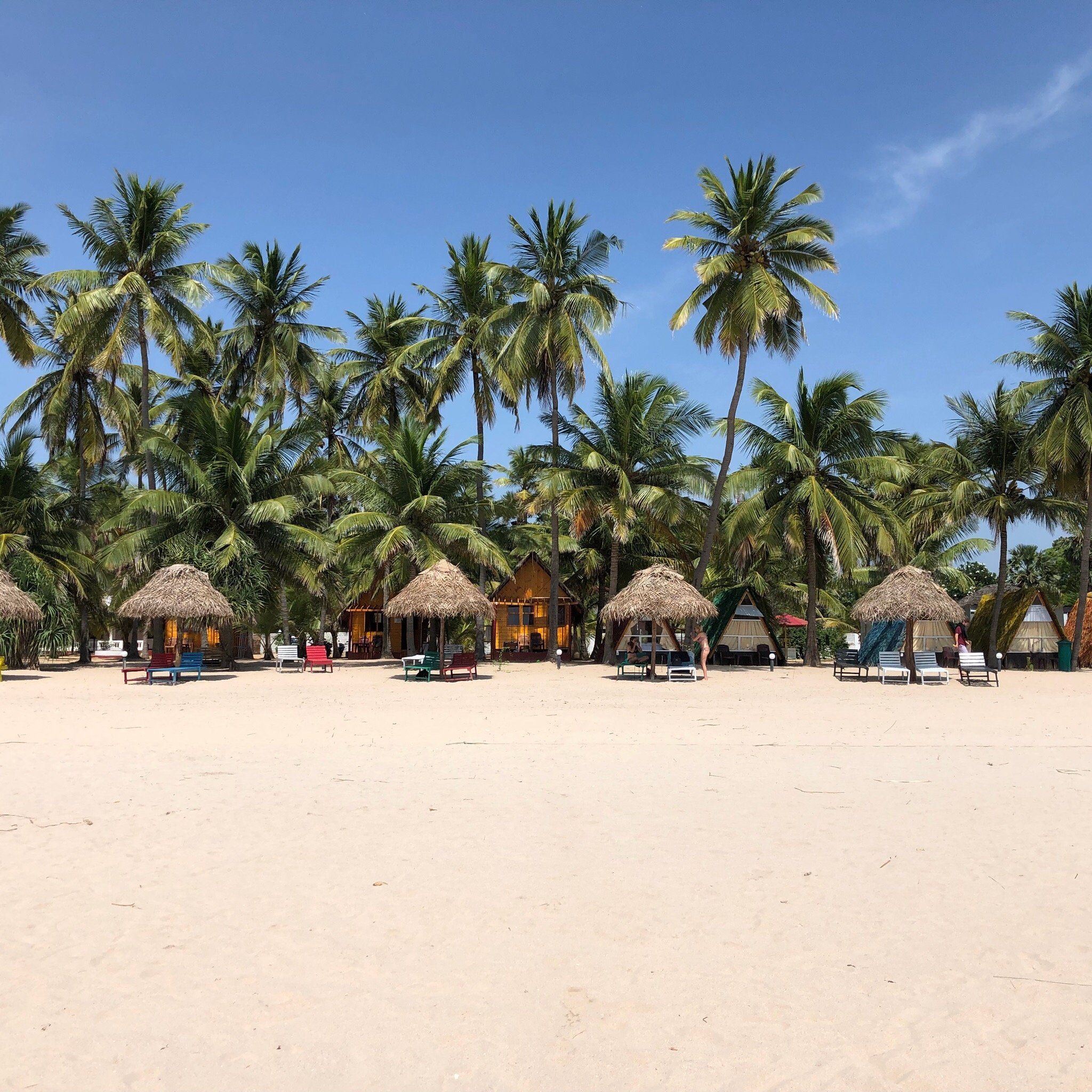 Alfresco Beach Hotel-官方