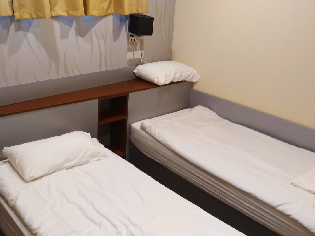 Golden Zaan Hotel