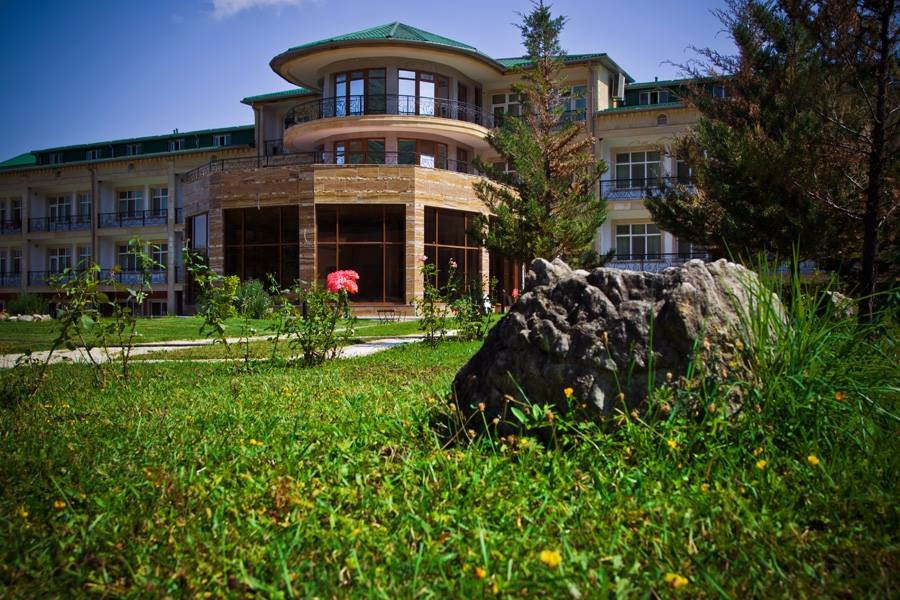 Imperial Mountain Resort