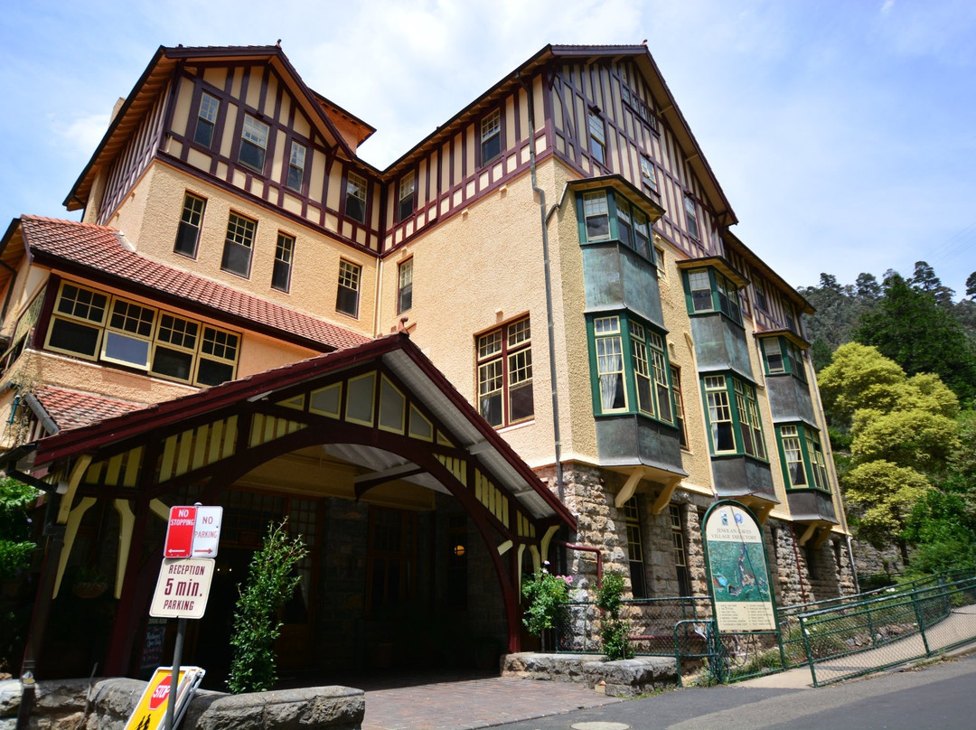 Jenolan Caves House主图