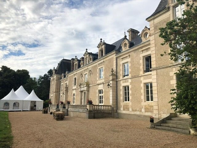 Chateau De La Guillonniere