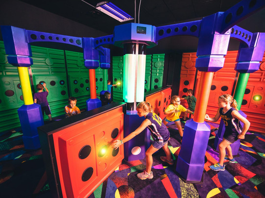 Roseland Bowl Family Fun Center-卡南代瓜必去景点