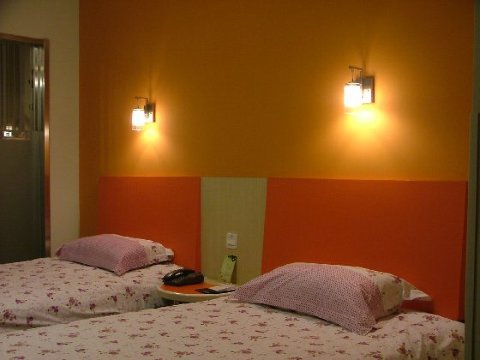 莫泰酒店-常州火车站局前街店-客卧