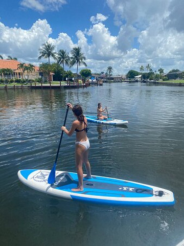 SaltyDawg Rentals-那不勒斯必去景点