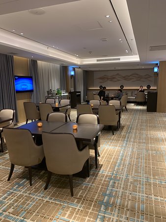 郑州航空港万怡酒店-商务中心/多功能厅