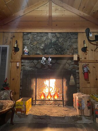 Mount Baldy Lodge主图