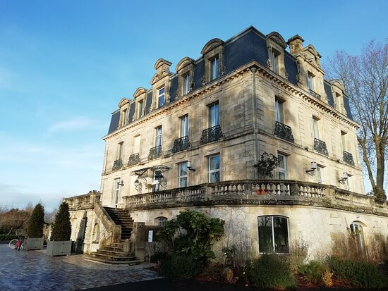 格拉特奎纳城堡酒店主图