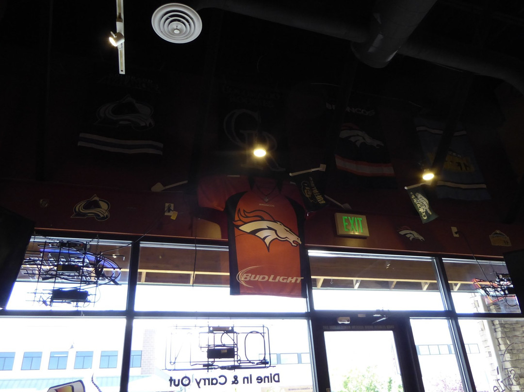 Castle Pines餐馆和美食-Golden Flame Hot Wings