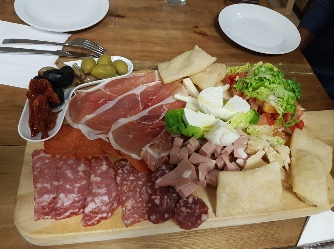 Ristorante Caffe' Gustami