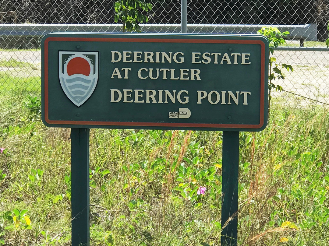Deering Point景点图片