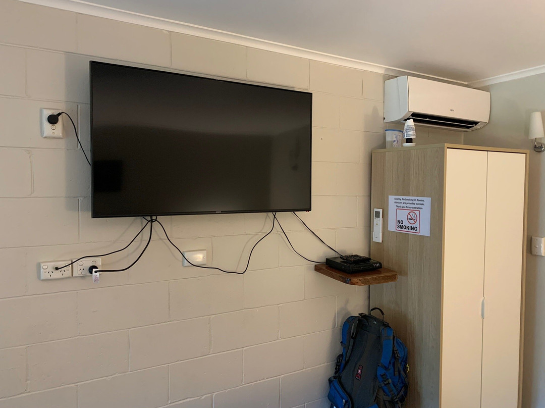 Tall Trees Motel Curtis Falls主图