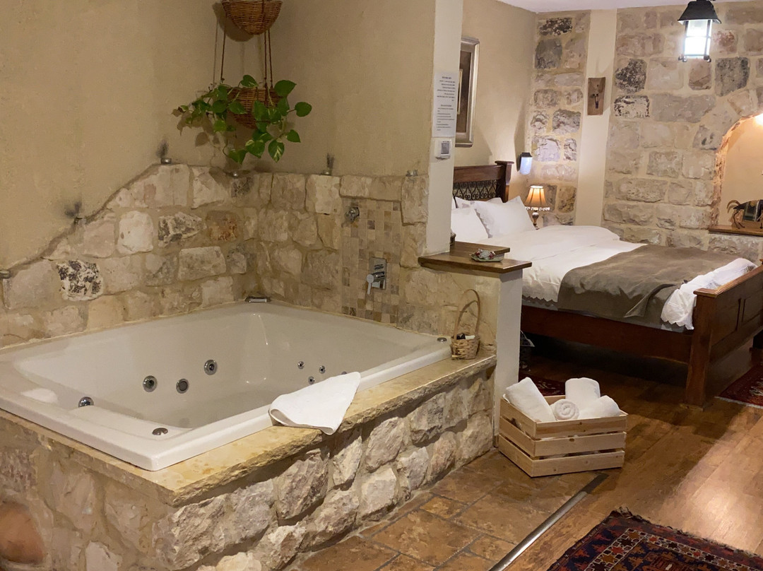 Adva - High Above All主图