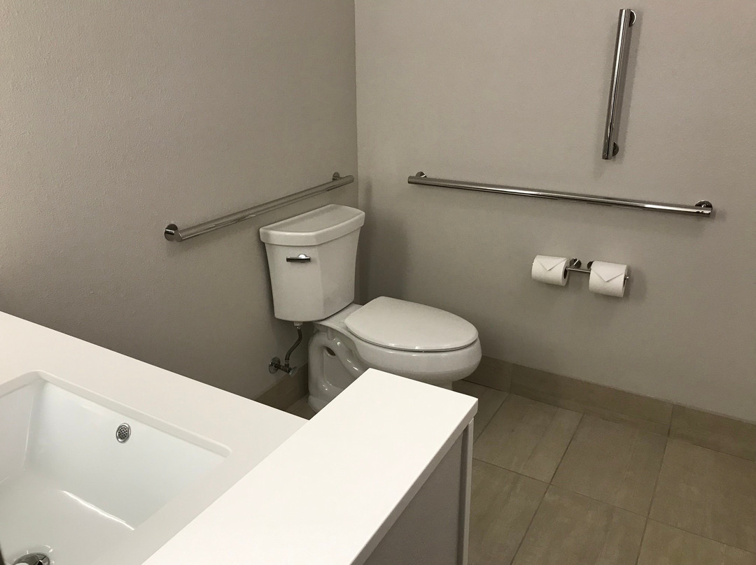 Holiday Inn Express & Suites Hannibal - Medical Center By IHG主图