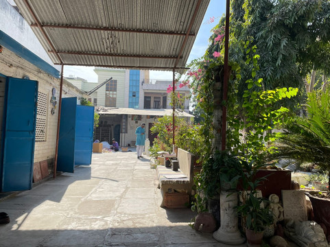 Ram Gopal Blue Pottery - Hands on Blue Pottery Of Jaipur