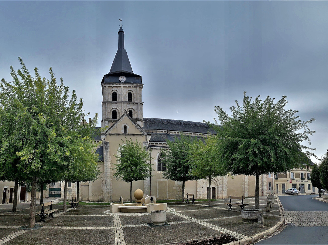 Eglise Et Prieuré De Saint Gaultier景点图片
