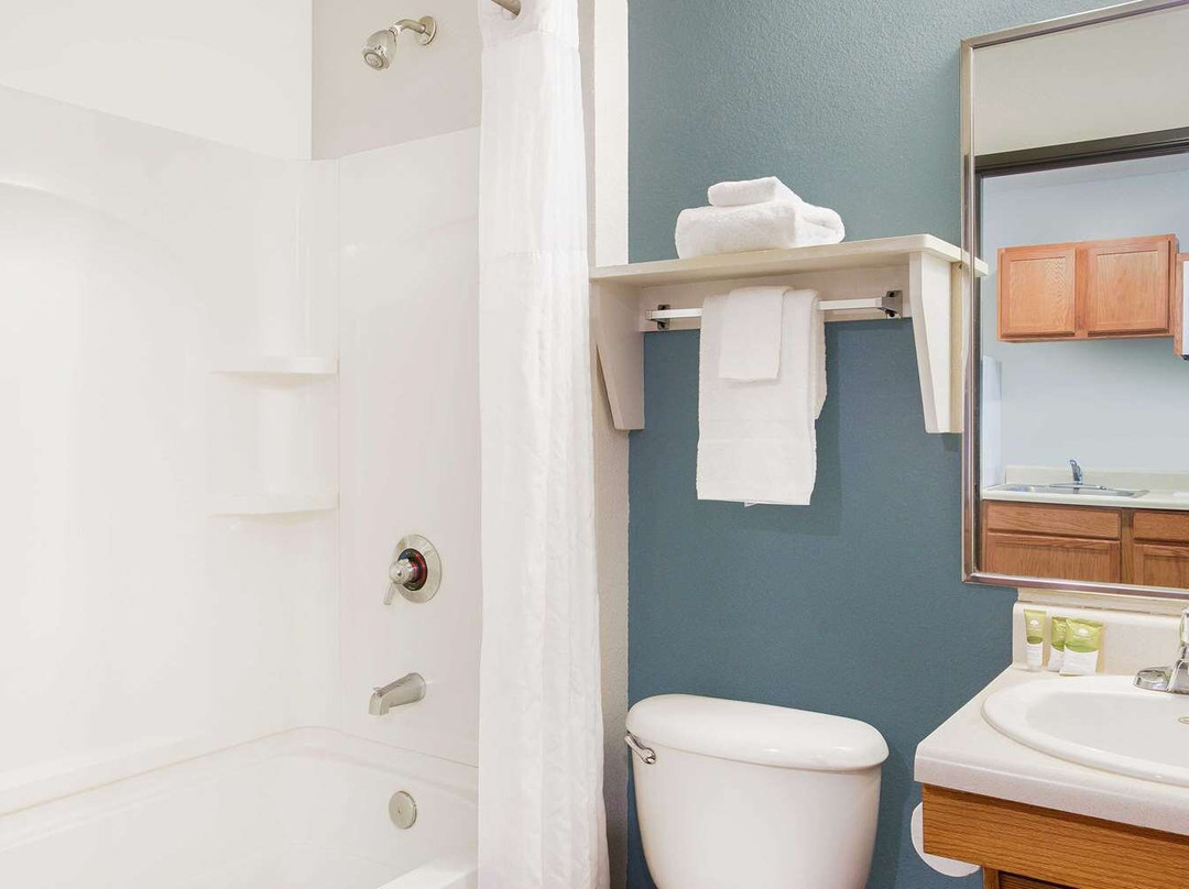 WoodSpring Suites Charlotte Shelby主图