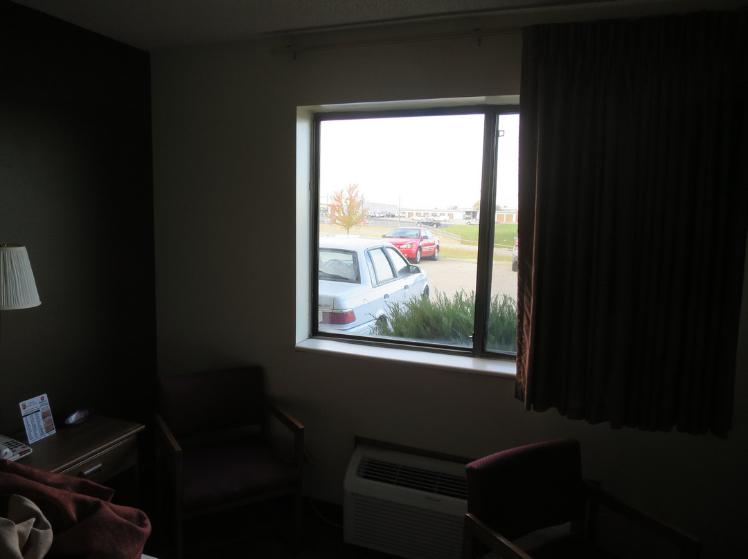 Super 8 By Wyndham Smithville/kansas City主图